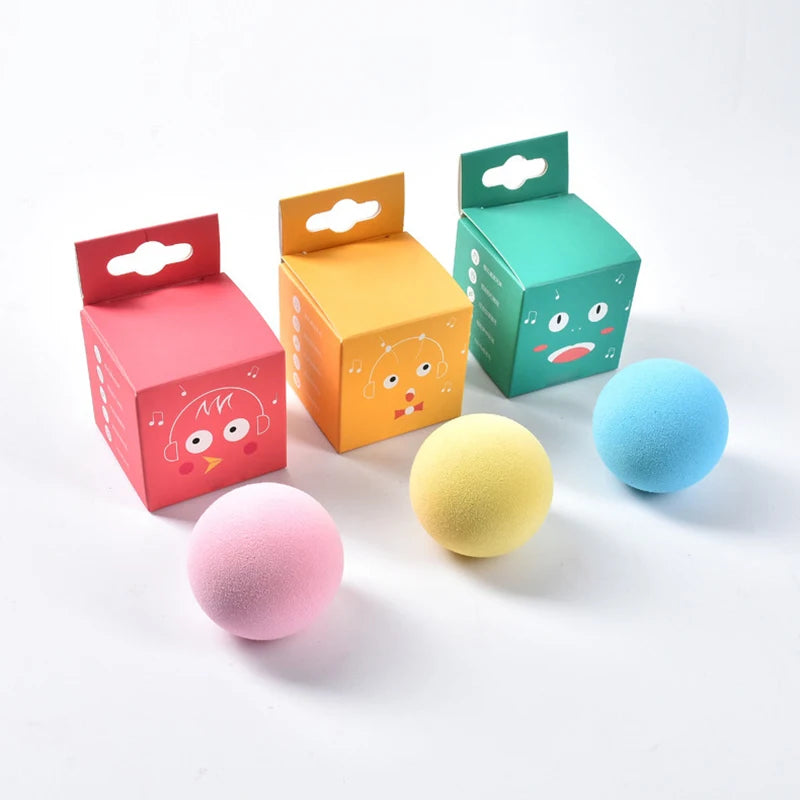 Pelota interactiva inteligente para gatos