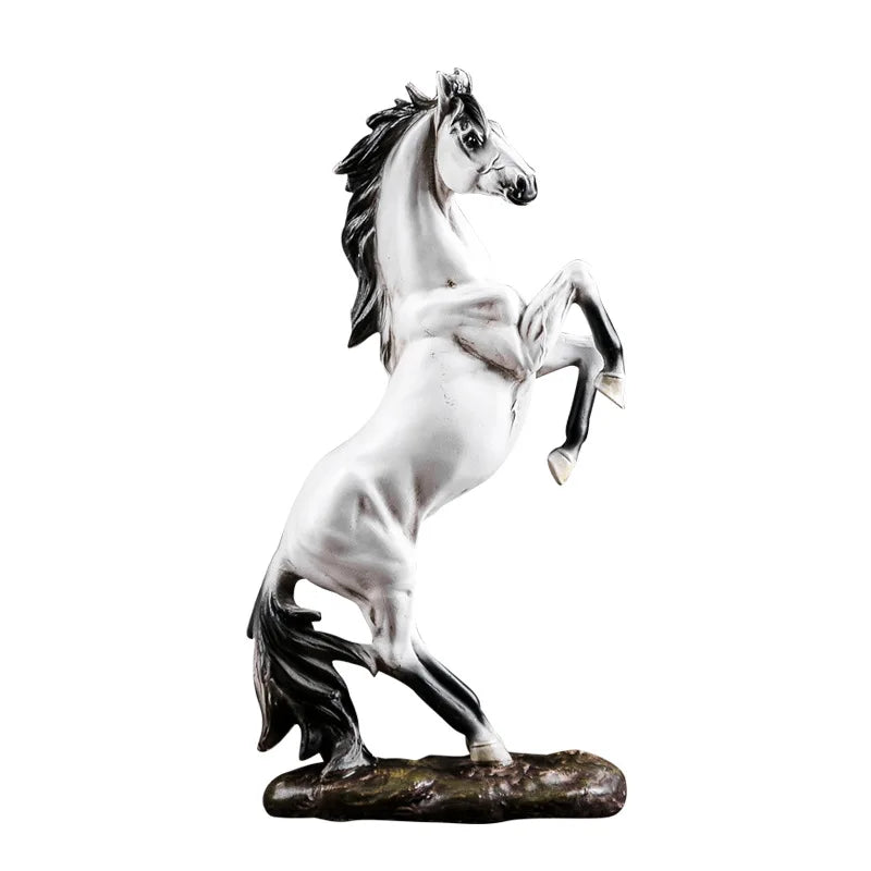 Escultura de caballo de resina
