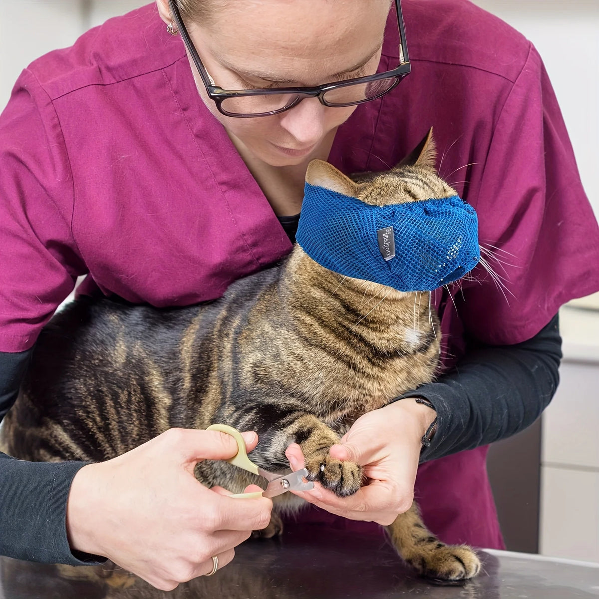 Bozal de malla transpirable para gatos